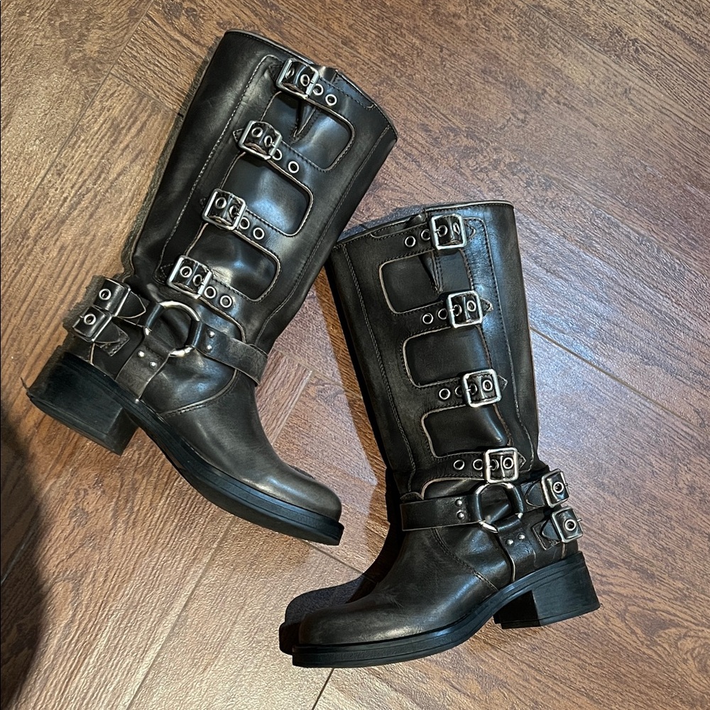Steve Madden moto boots